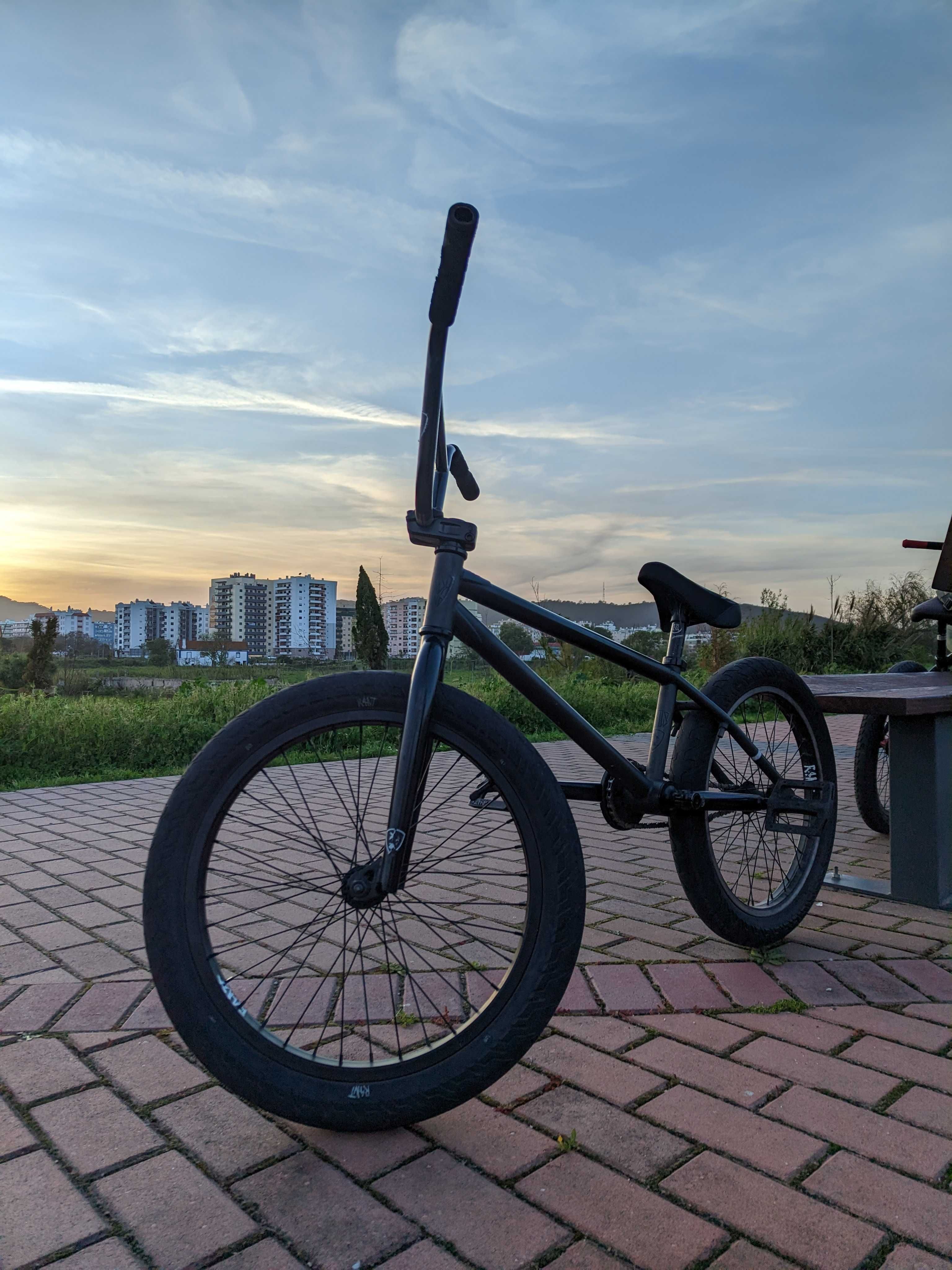 Bmx Subrosa Semi-nova