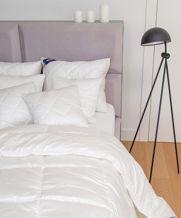 Kołdra AMZ LYOCELL całoroczna antyalergiczna 220x240cm Szampański