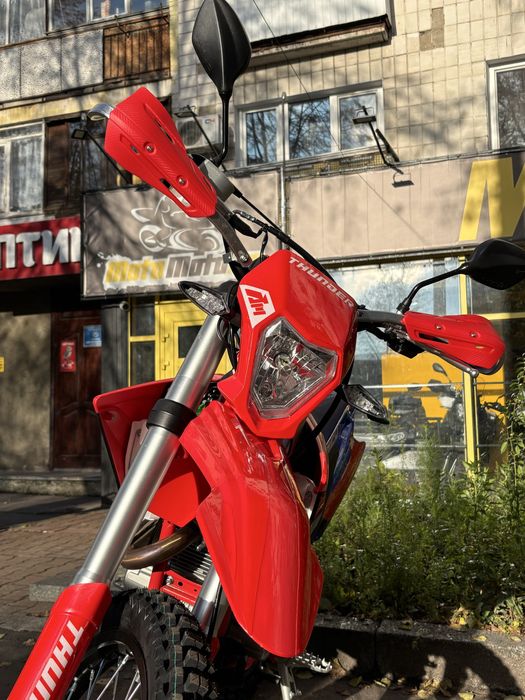 Мотоцикл APOLLO THUNDER 250/300