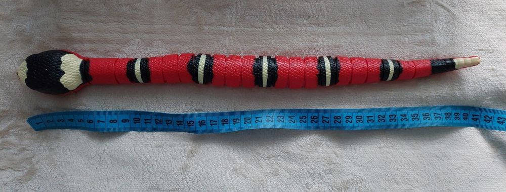 Змея интерактивная робот