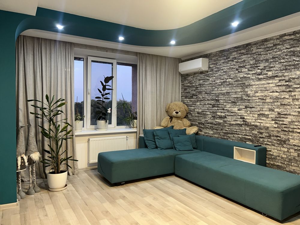 Світла 2-кімнатна з переплануванням у 3, 94,7 м², вул. Бідного, Левада