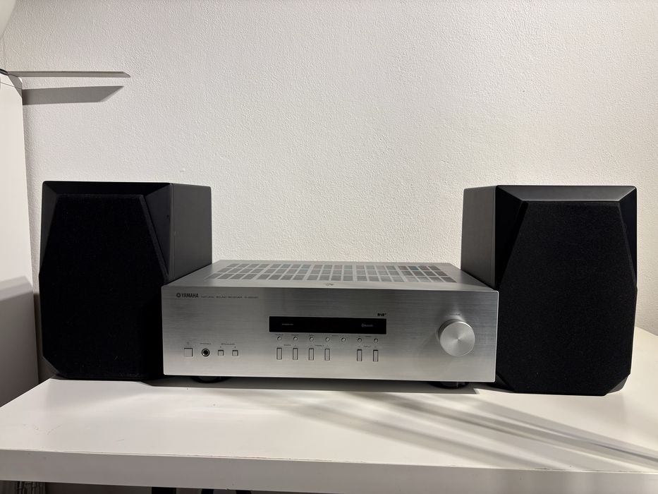 Amplituner Yamaha R-S202D Monitory Emotiva B1+