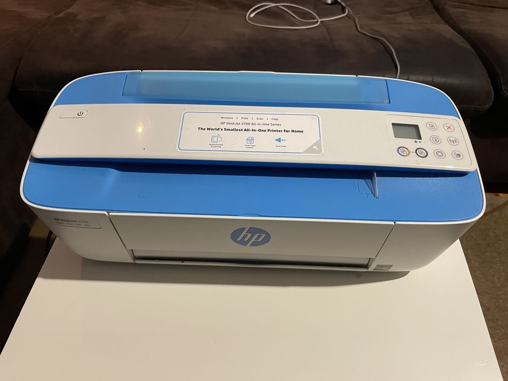 Продам струйный принтер HP DeskJet 3720