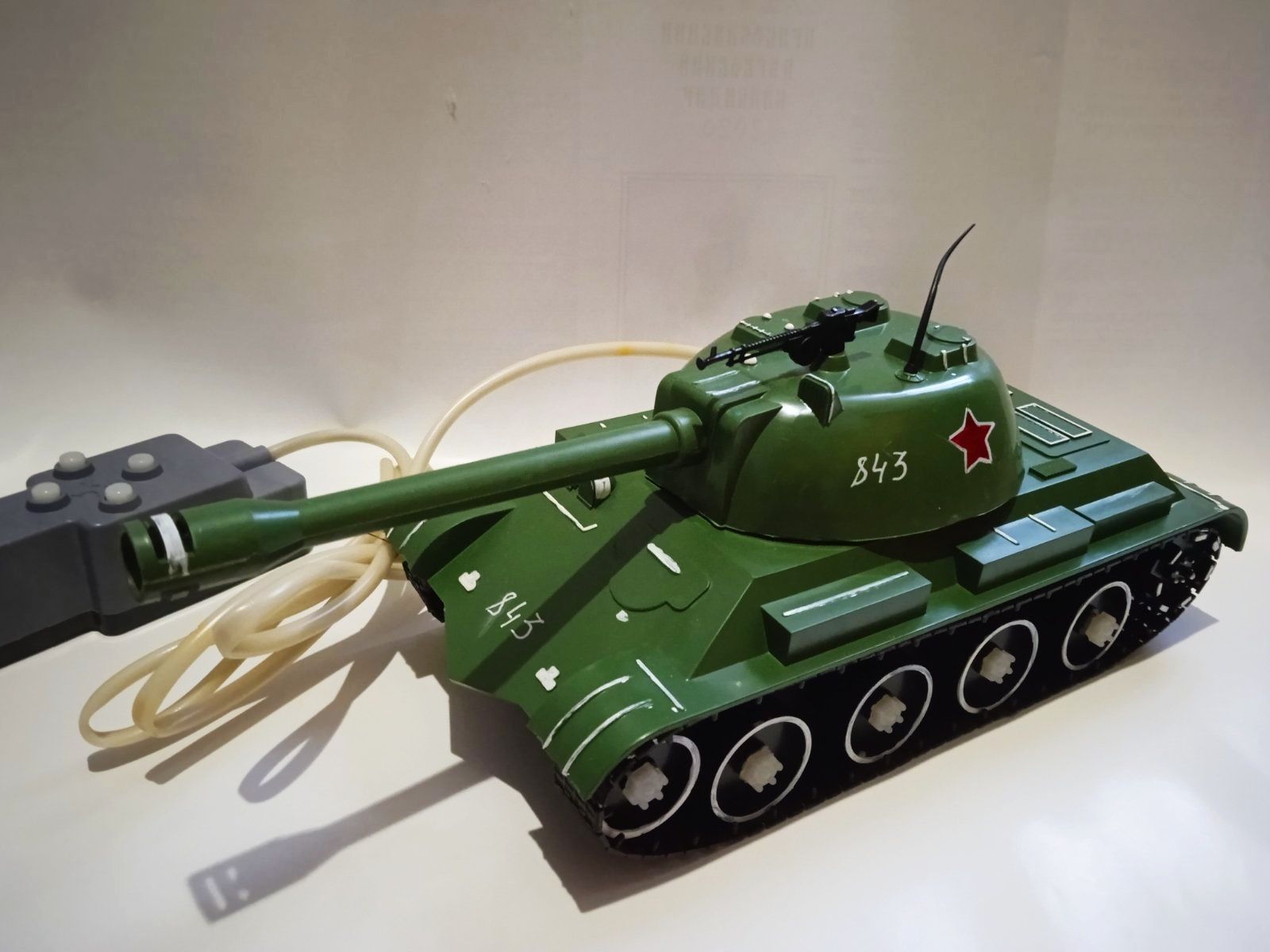 Танк Т-34 іграшка СССР