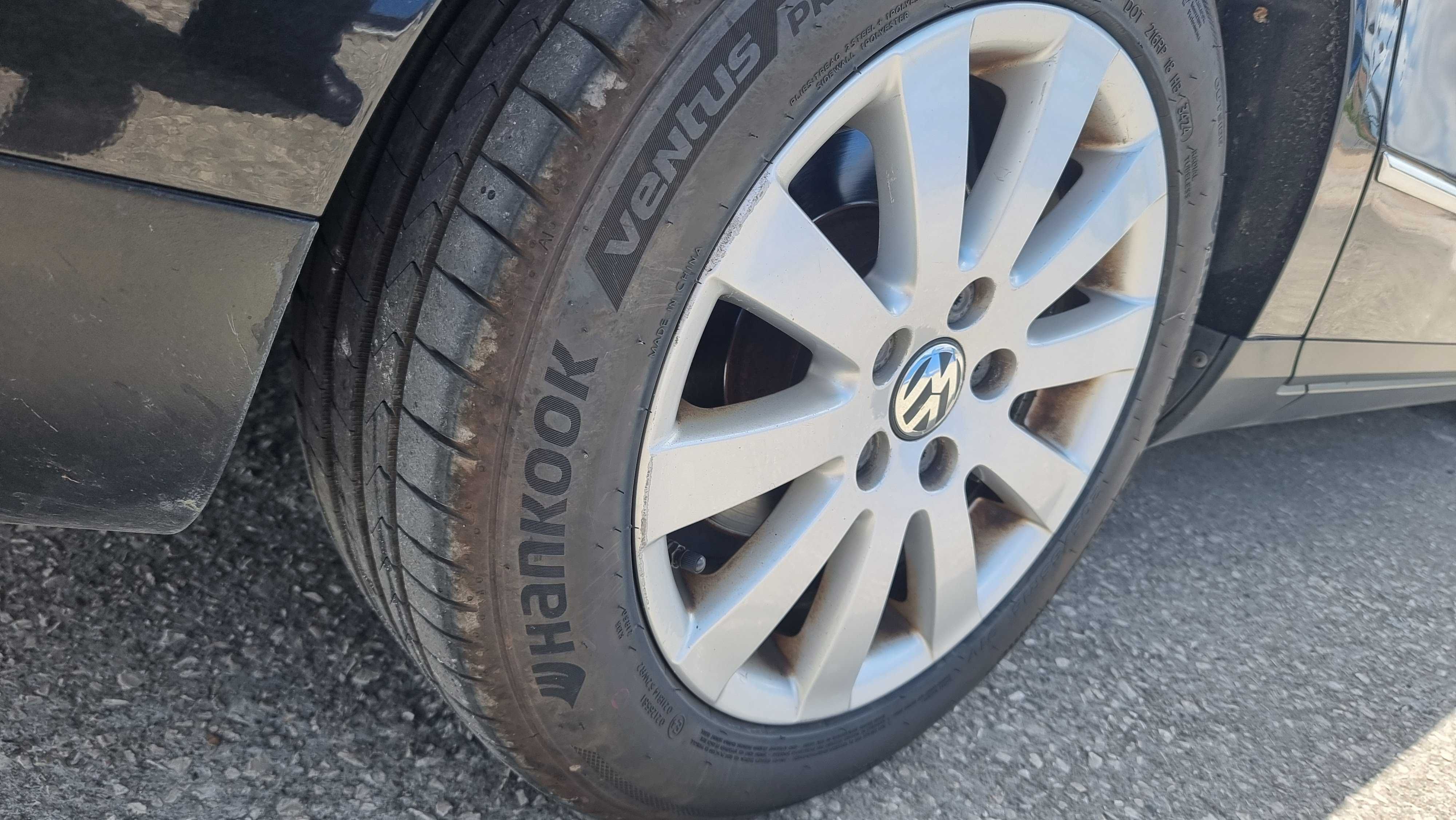 VW Passat 2.0 TDI ST. Bem conservada, bom preço.