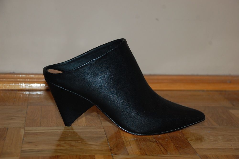 Buty NOWE typu mule Reserved