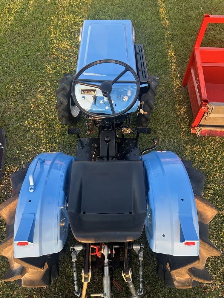 Trator Tractor Mitsubishi e 4 Alfaias
