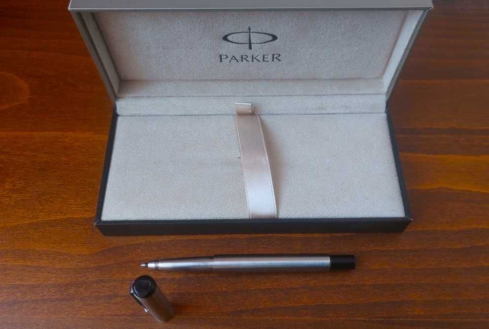 Ручка Parker в фирменной упаковке