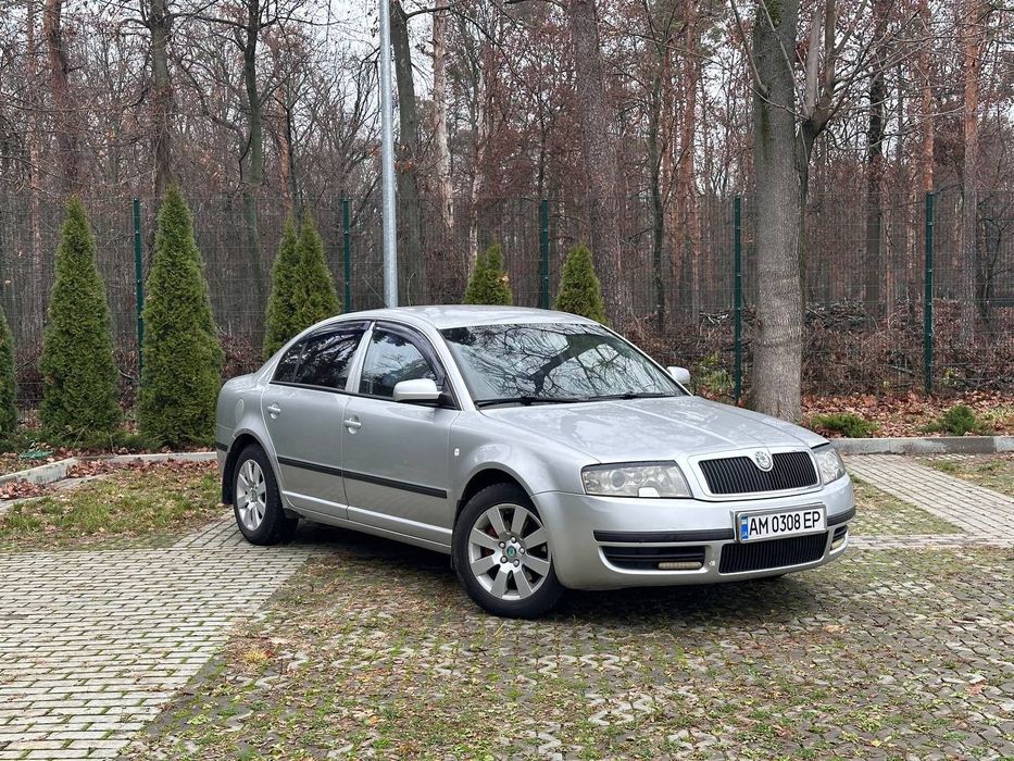 Skoda Superb 2003 р.в.. Газ-бензин.