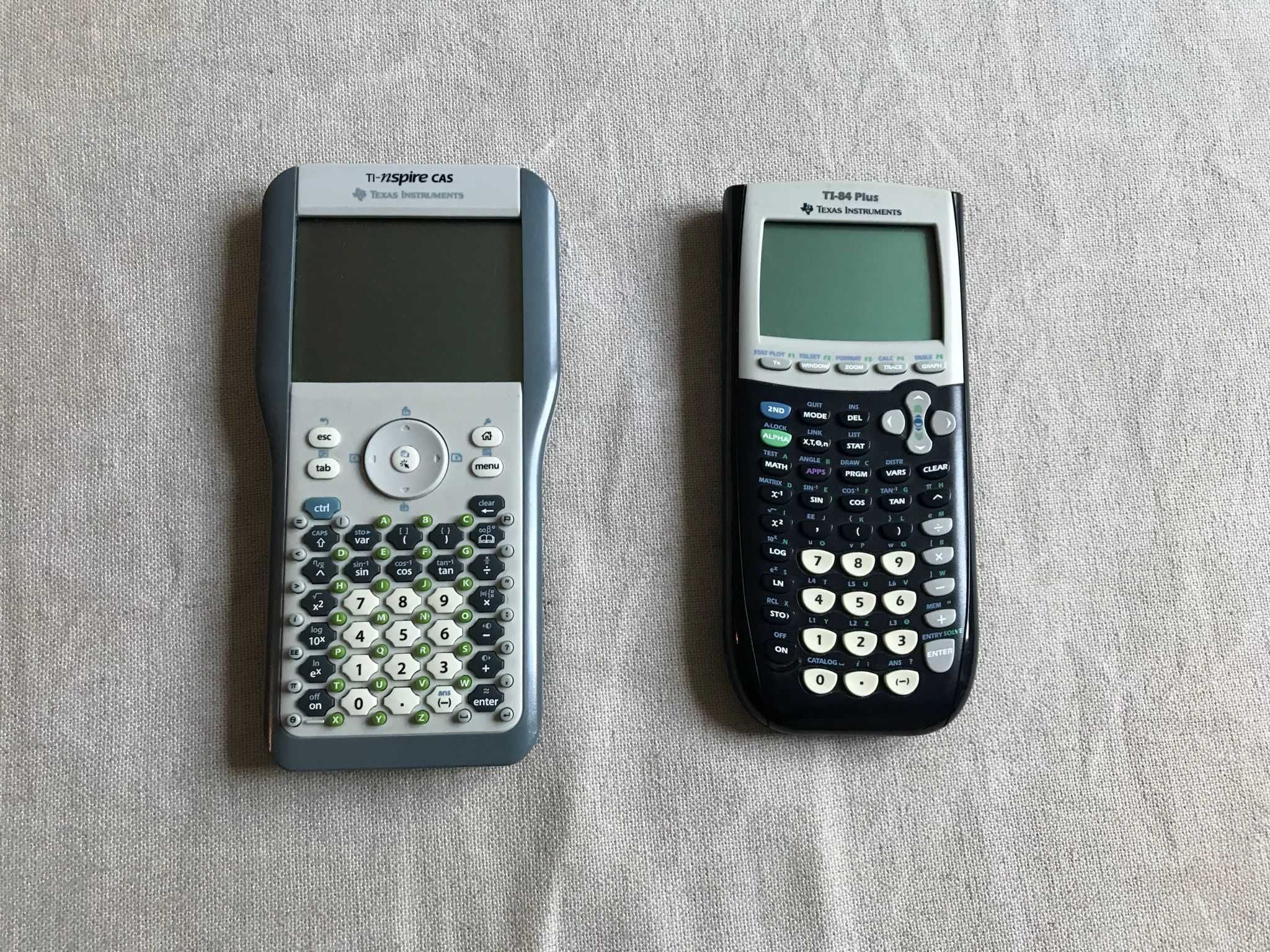 Calculadora gráfica Texas Instruments TI-84 Plus ótimo estado