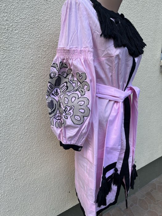 Сукня вишиванка рожева