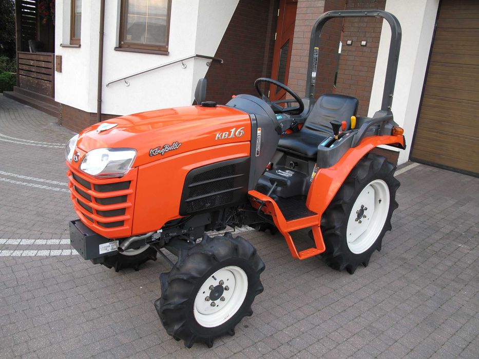 Mini Traktorek Kubota KB16 4X4 16KM Wspomaganie Rewers Mały Ogrodniczy
