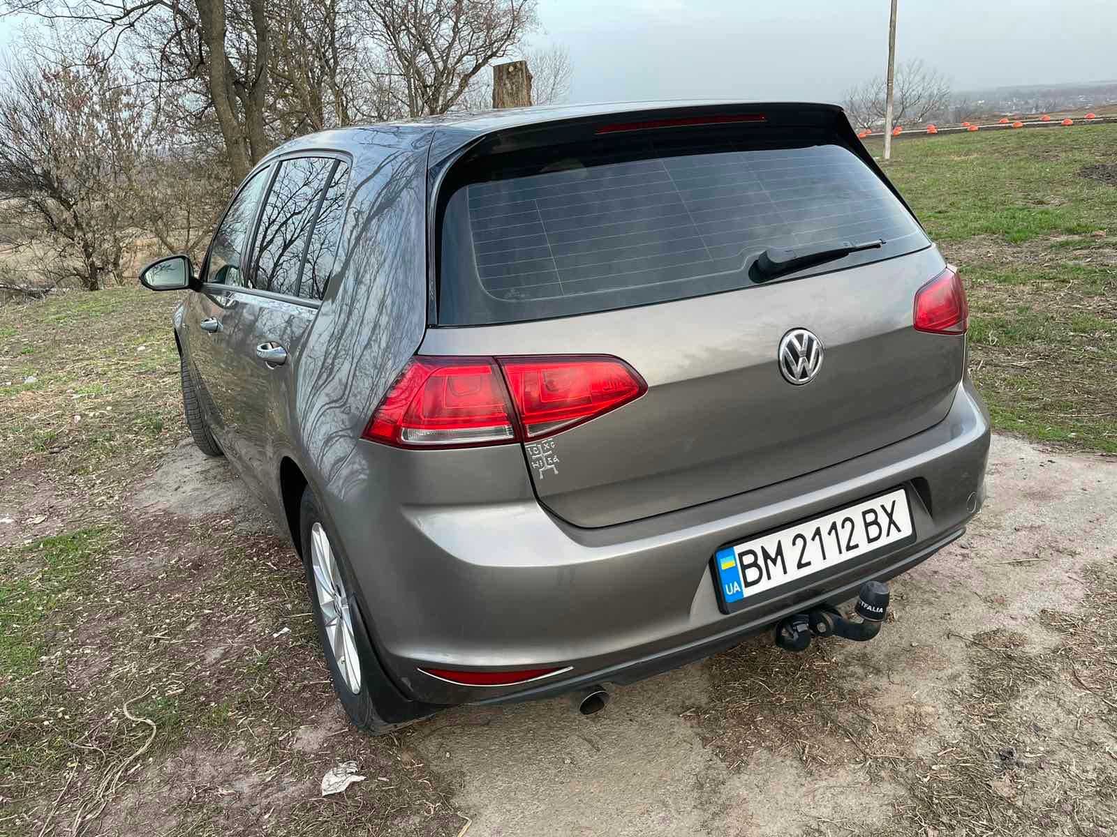 Volkswagen GOLF VII