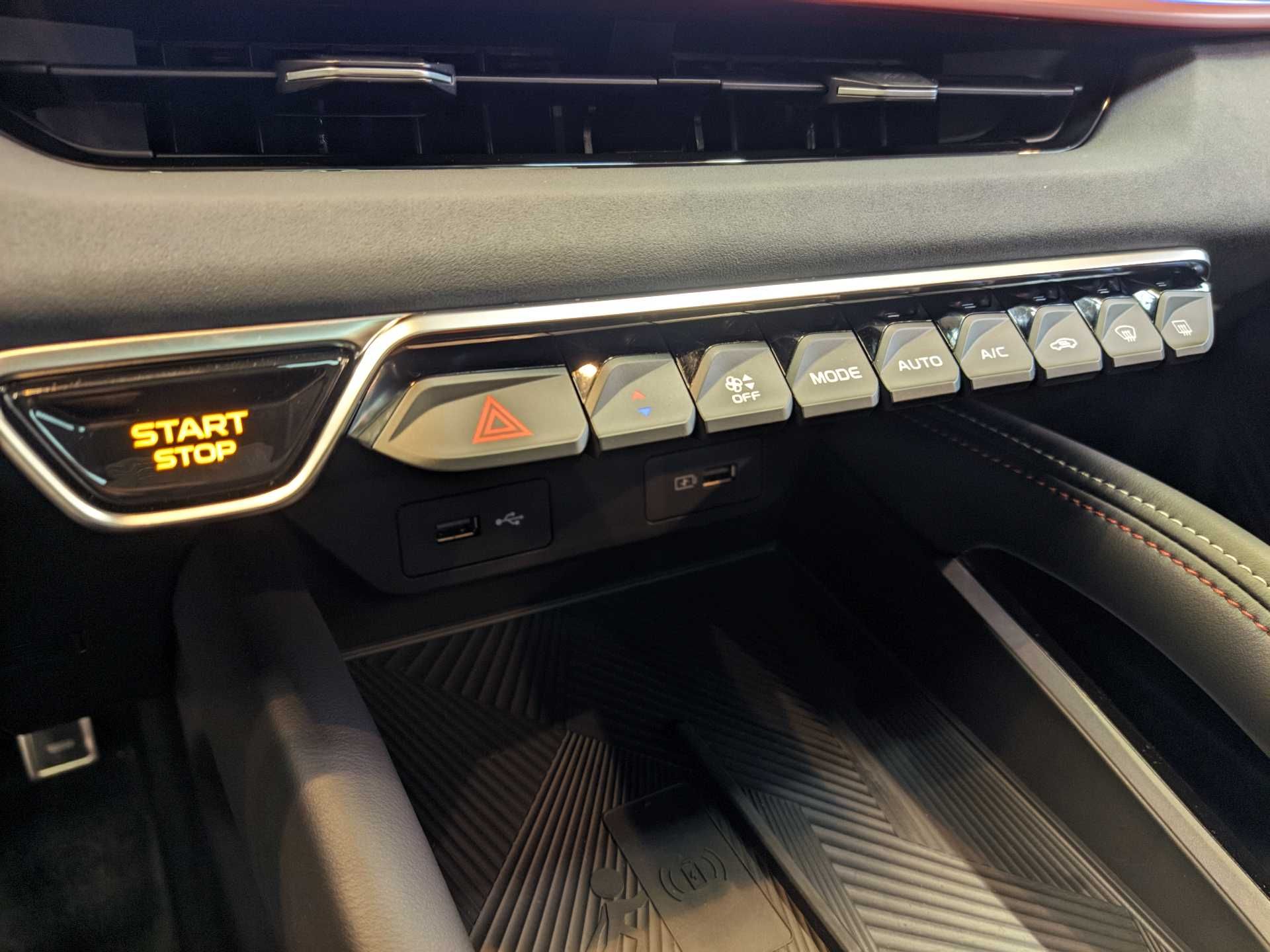 Новий Geely Coolray 1,5T 174 к.с. автомат Premium / Джилі Кулрей 2023р