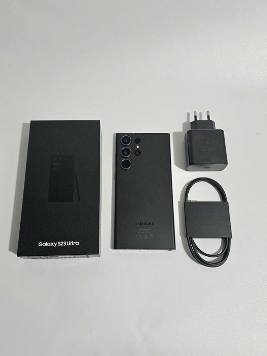 Samsung S23 Ultra 512gb. Muito bom.