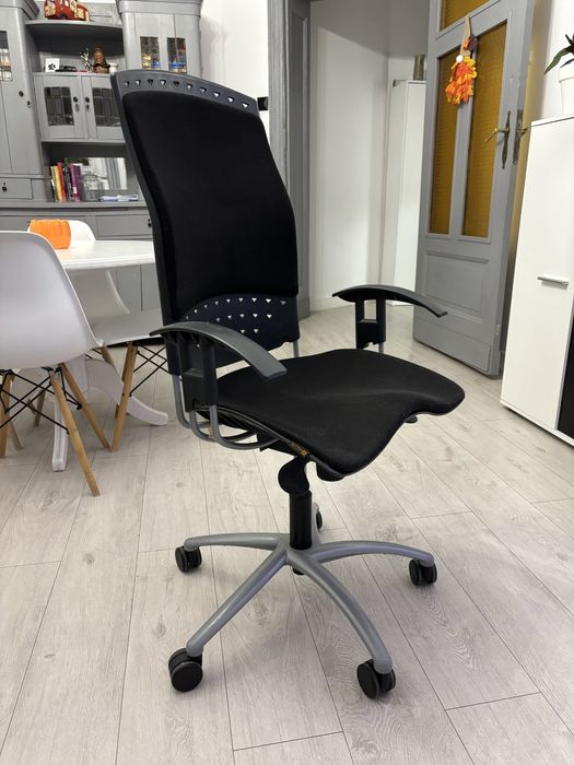 Fotel obrotowy Sitag Reality