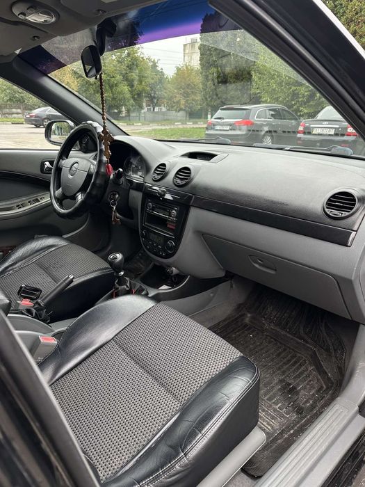 Продам надійне авто.