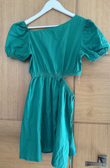 Зелена літня сукня