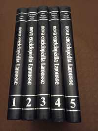 Enciclopédia Larousse 5 volumes, em bom estado