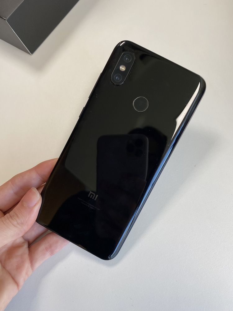 Xiaomi Mi 8 Preto 64GB