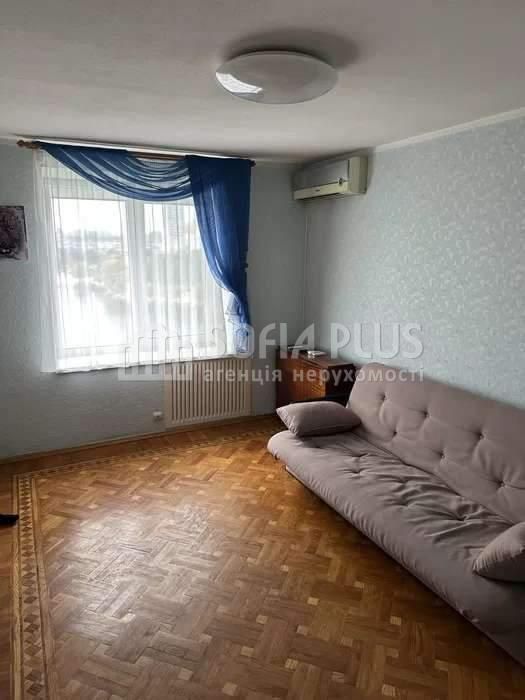 Срочно! 3к, Березняковская 30, недорого