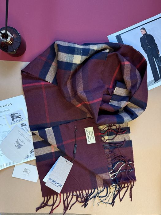 Popularny szalik w kratkę  w stylu Burberry