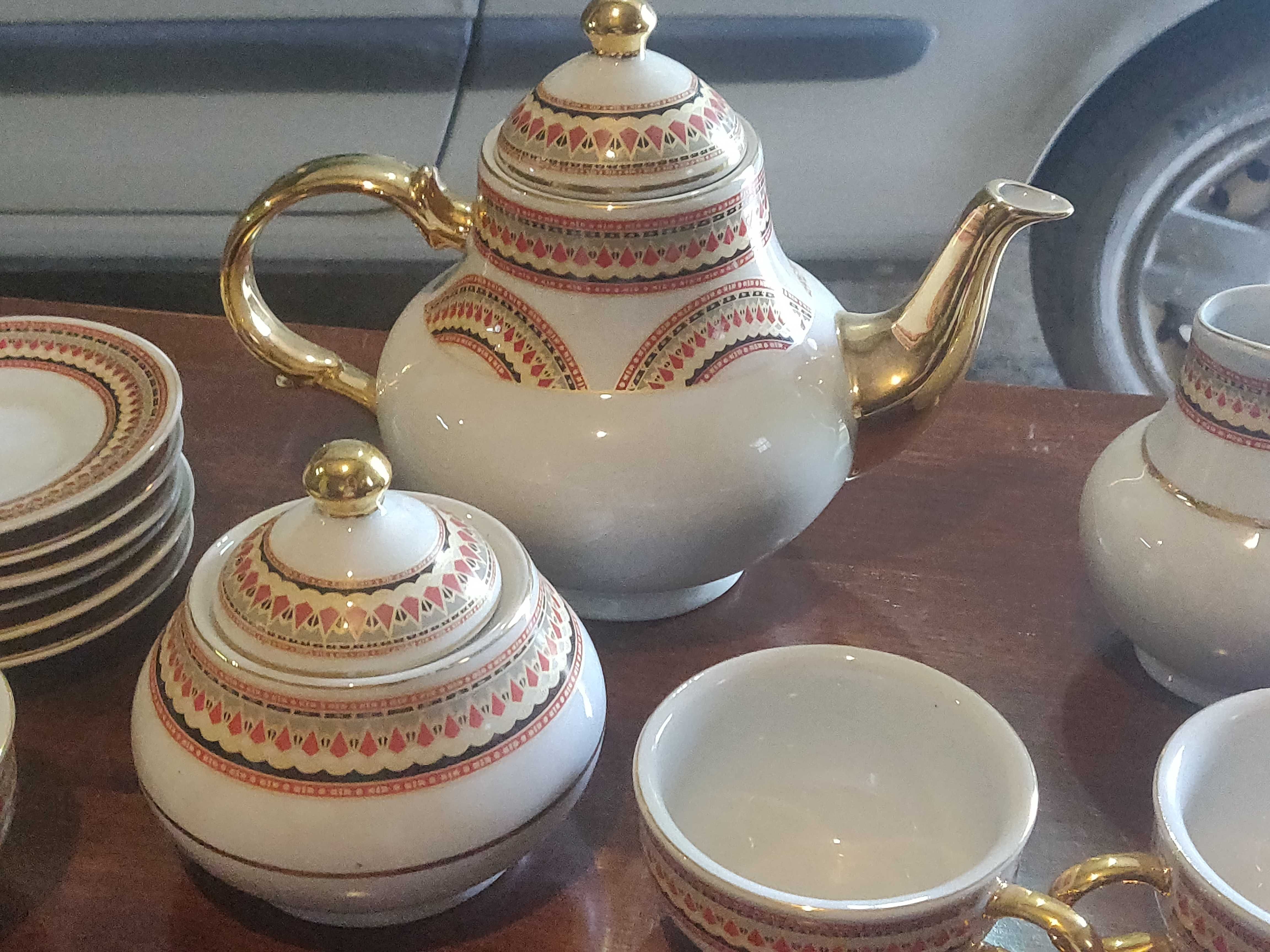 Conjunto de loiça para chá