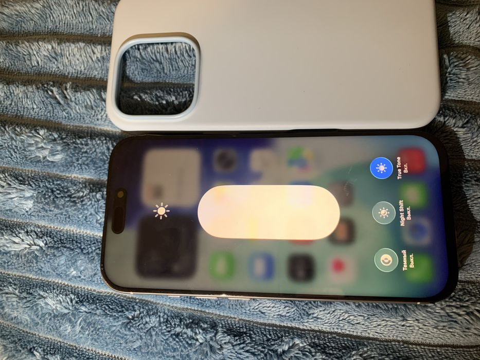 Продам iPhone 16 Pro 256Gb white rsim мінявся екран