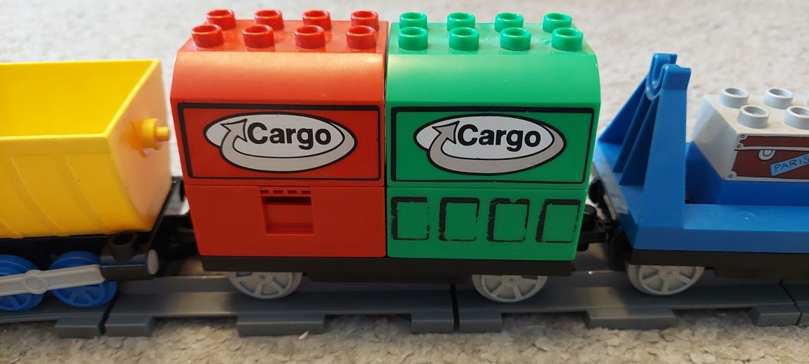 Lego Duplo pociąg tunel przejazd kolejowy