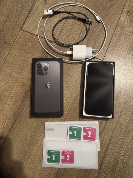 iPhone 13 Pro 256GB Graphite – Stan BDB, Etui MagSafe + Akcesoria