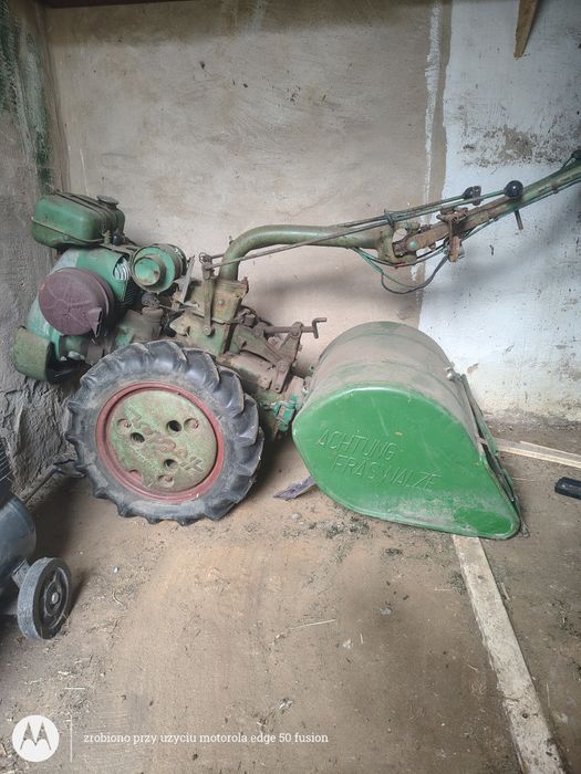 Traktorek jednoosiowy