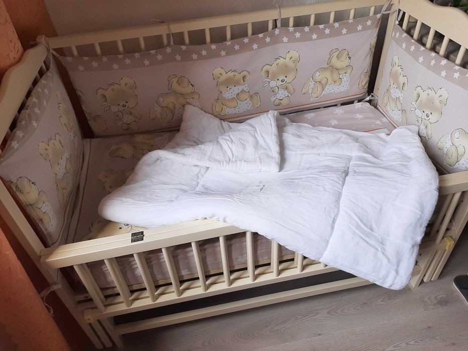 Дитяче ліжко з маятником + бортики з постілю