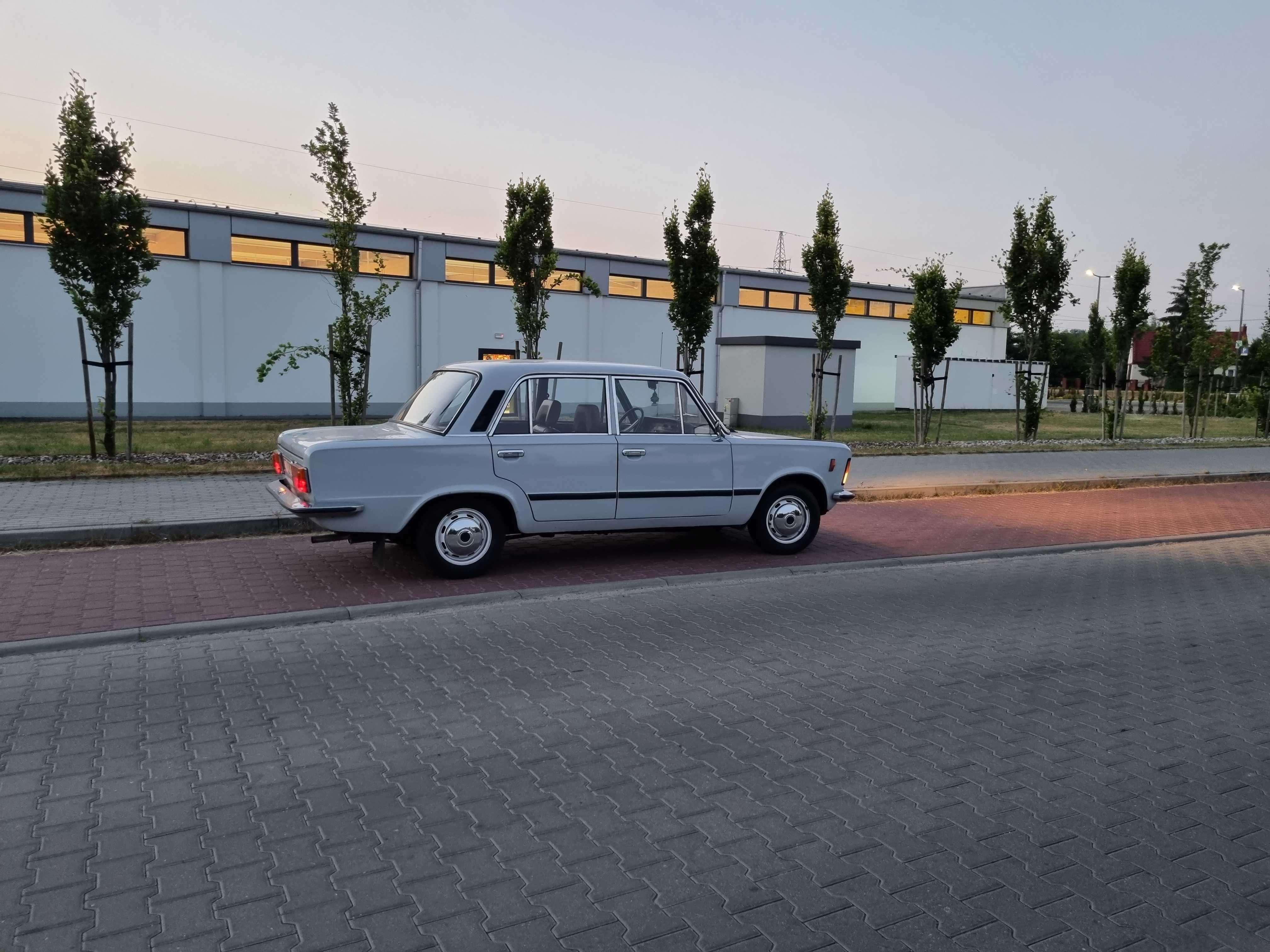 Fiat 125p do ślubu FSO na każdą okazję samochód z kierowcą