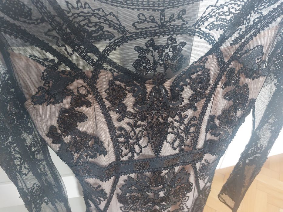 Sukienka mała czarna tiulowa elegancka