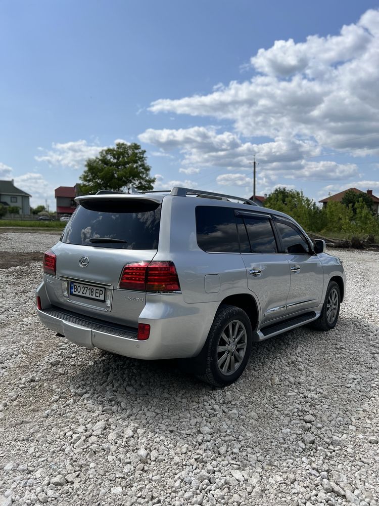 Lexus lx570 газ/бензин