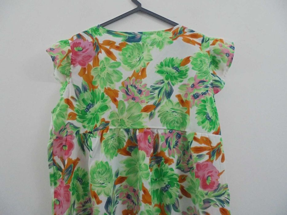 Blusa de senhora muito florida