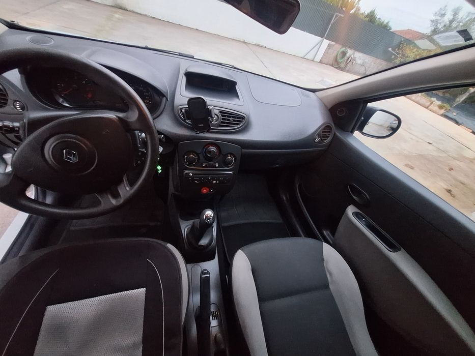 Renault Clio 3 1.5 dCi Comercial – Muito económico e pronto a andar!