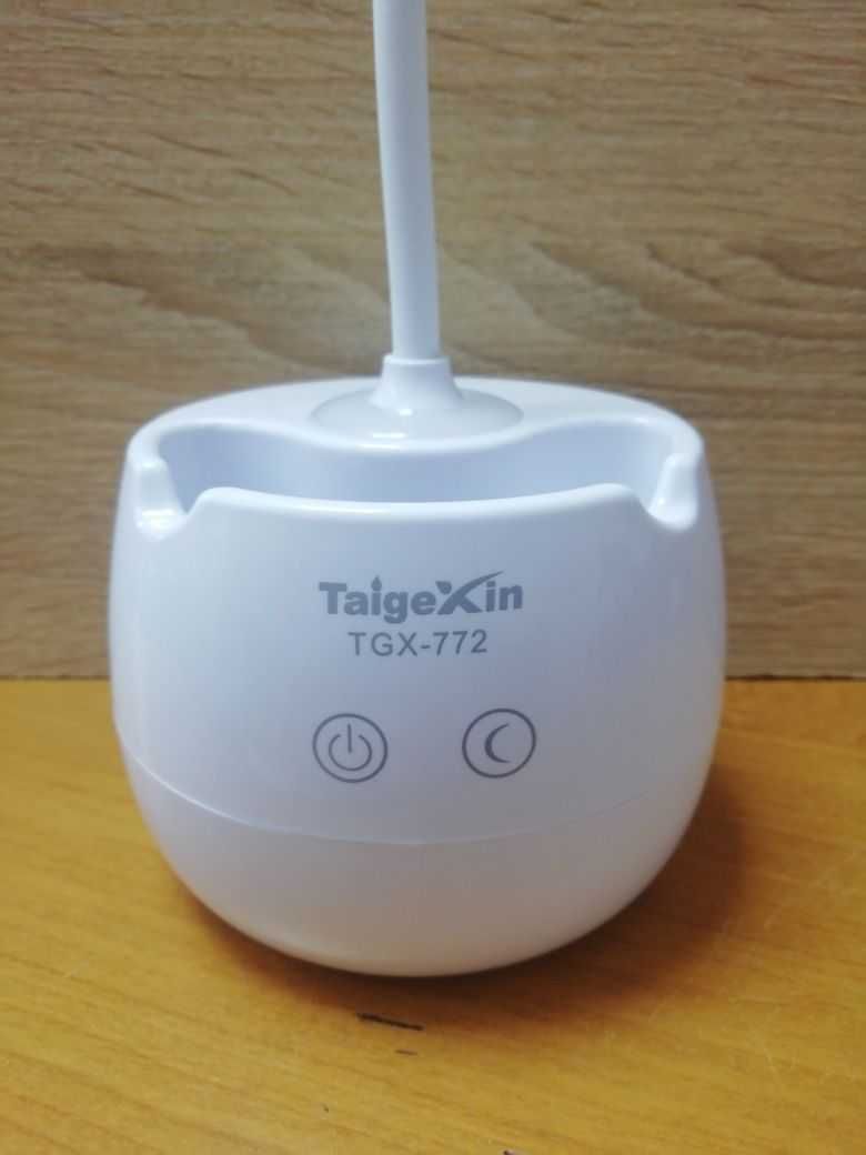 Светодиодная настольная лампа TaigeXin TGX-772.