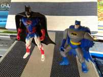 Figuras em PVC da D.C.