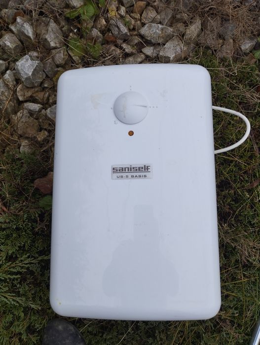 Podgrzewacz elektryczny do wody Saniself.