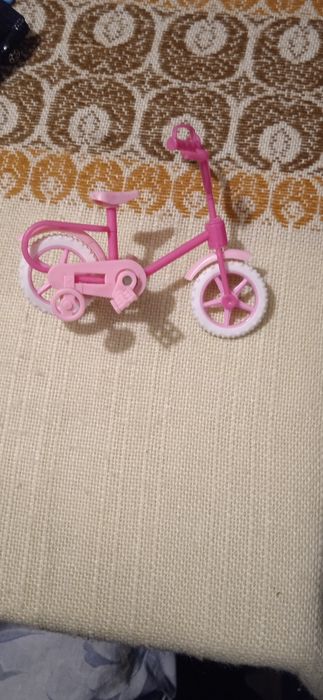 Велик для куклы и