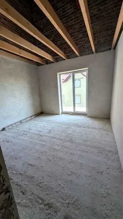 Продається ЗДАНИЙ будинок з ГАРАЖЕМ з виглядом на Вовчинецькі гори