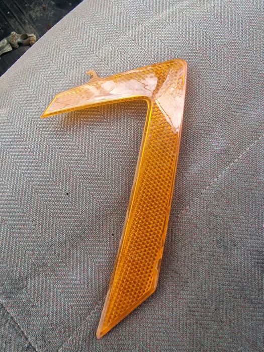 Фольксваген гольф 7 Volkswagen Golf 7 катафот до лівої фари