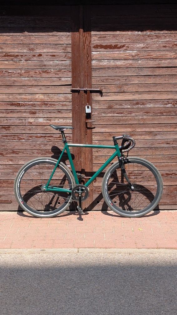 Rower Mielec L 59cm 9,5kg wolnobieg/ostre koło, alu/carbon, osprzęt++