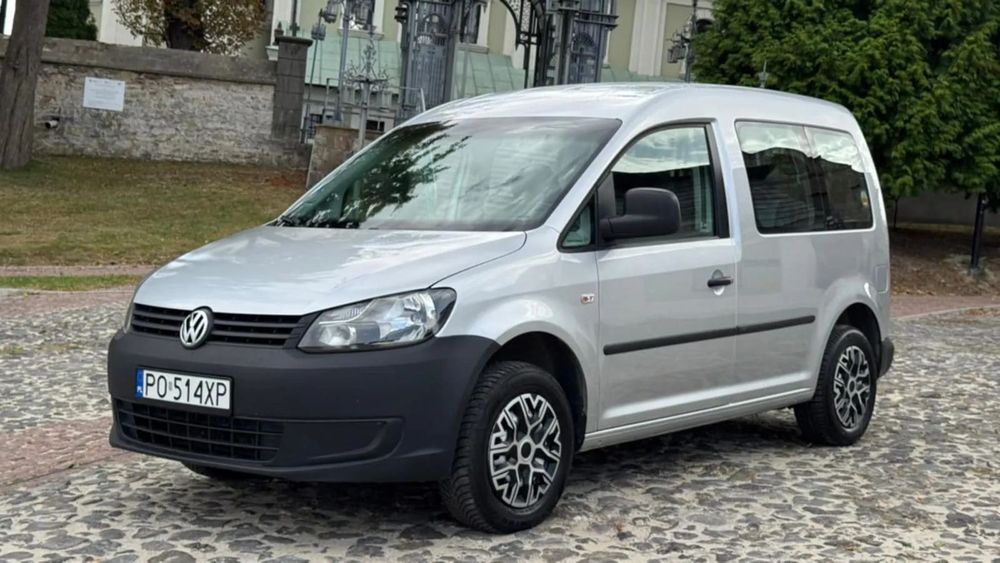 Volkswagen Caddy Benzyna 216 tyś Faktura Vat 23%