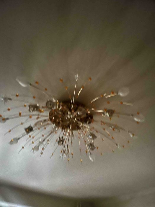 Люстра в комнату