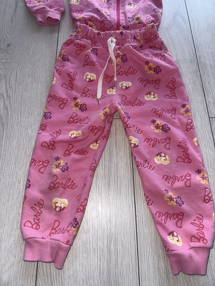 Dres dla dziewczynki Barbie rozmair 104