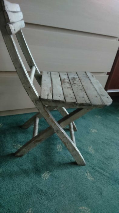 PRL Krzesełko dziecięce z oparciem - wymaga pomalowania