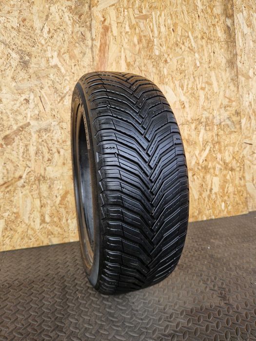 Opona całoroczna 205/50/17 Michelin CrossClimate 2