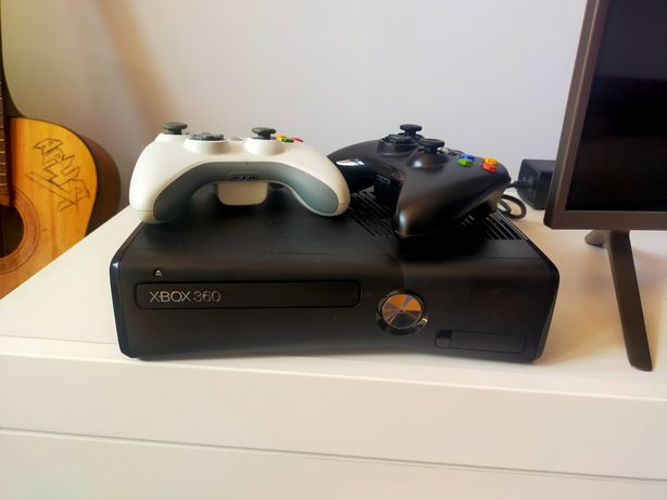 Продам или обменяю Xbox 360 Slim без торга